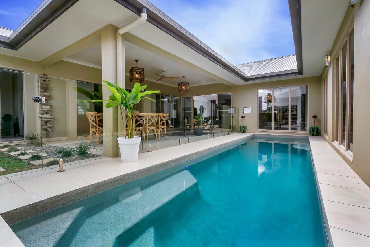 Escapades @ Palm Cove Villa Exterior photo